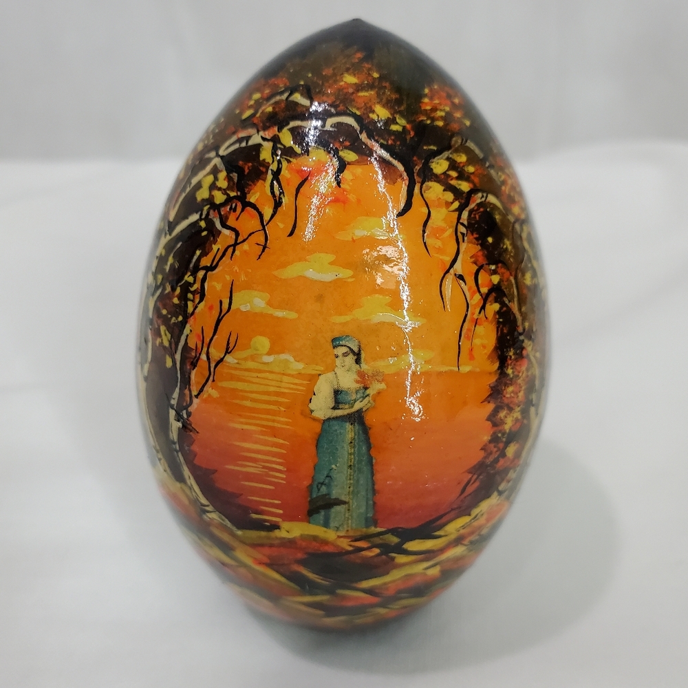 Vintage Russian Hand Painted Egg Folk Art Lacquer Maiden Signed